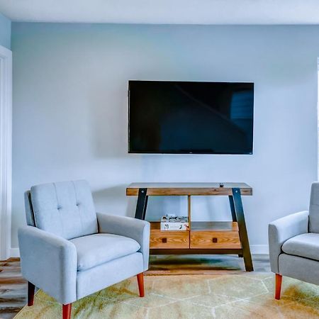New Tri-Level Home With Ocean View And 3 En-Suite Bedrooms! デポー・ベイ エクステリア 写真